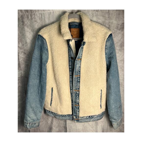 Levi’s Premium Sherpa Trucker Jacket Men’s Medium Denim Fleece Collar - Picture 1 of 7